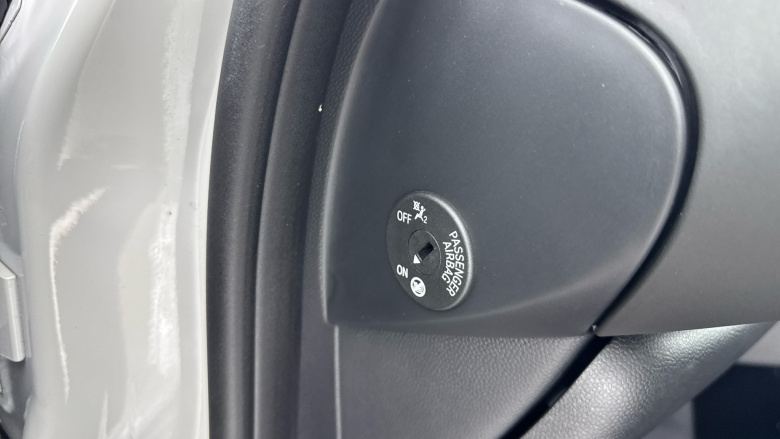 MINI Hatchback 1.5 Cooper Sport Premium 3dr Auto Petrol Hatchback